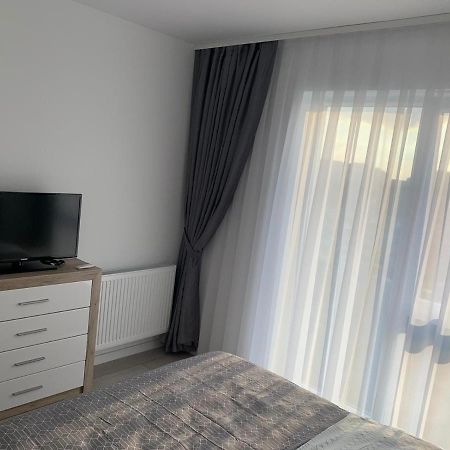 Apartament 2 Camere Prima Nufaru Орадя Экстерьер фото