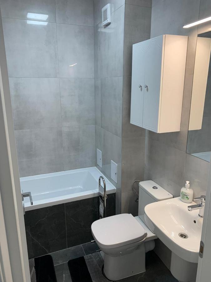 Apartament 2 Camere Prima Nufaru Орадя Экстерьер фото
