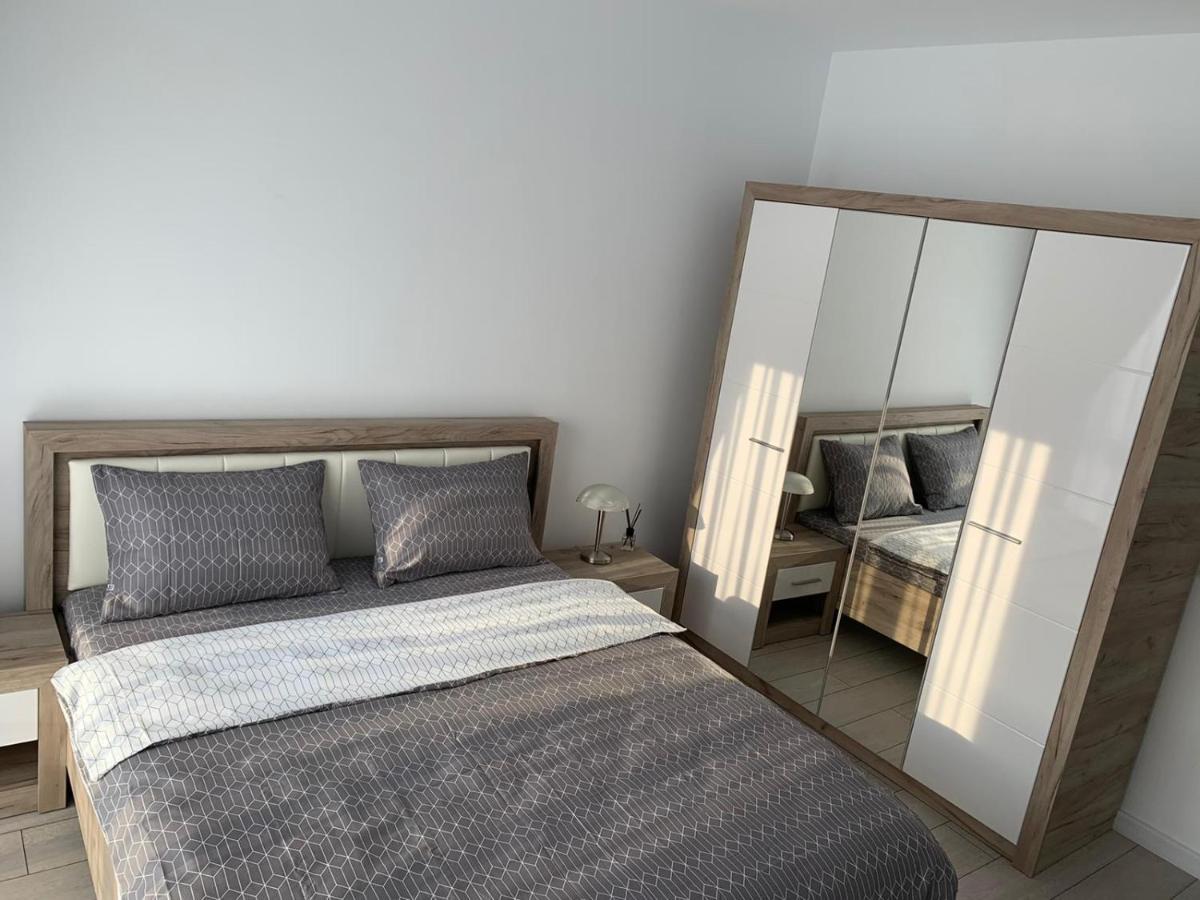 Apartament 2 Camere Prima Nufaru Орадя Экстерьер фото