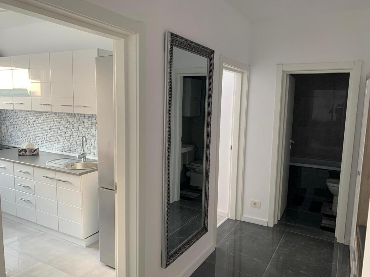 Apartament 2 Camere Prima Nufaru Орадя Экстерьер фото